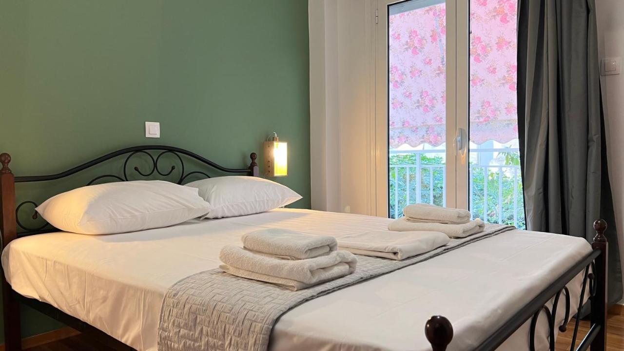 Athenian Vintage Style 2 Bdr Apartment Екстер'єр фото