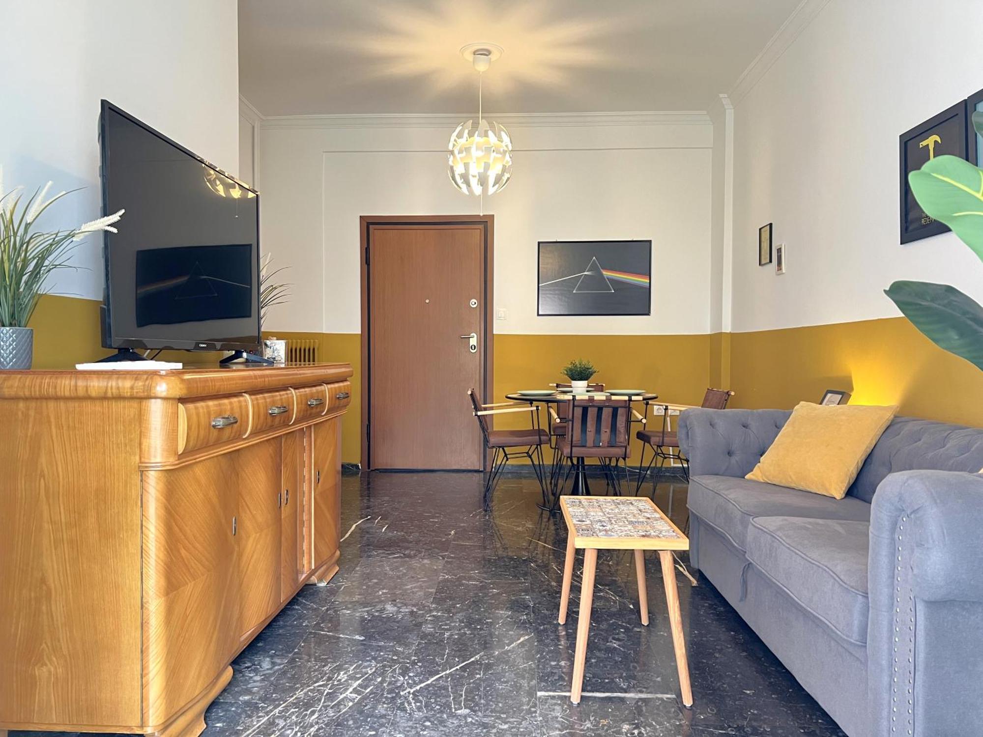 Athenian Vintage Style 2 Bdr Apartment Екстер'єр фото